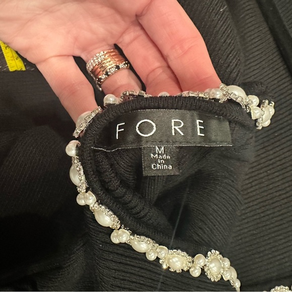 Size medium FORE from Vici dolls, black long sleeve sweater dress - Picture 4 of 9